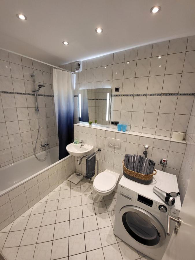 Apartment Naehe Duesseldorf Messe Expo, Airport, Train Station Duisburg Bagian luar foto