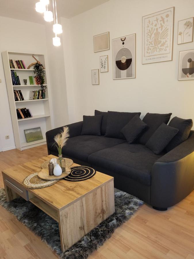 Apartment Naehe Duesseldorf Messe Expo, Airport, Train Station Duisburg Bagian luar foto